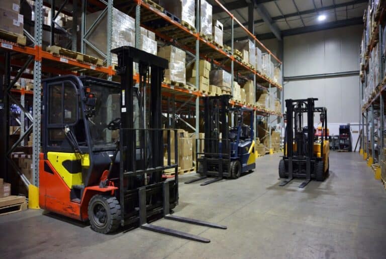 Оценка складской техники: что важнее — наработка или реальное состояние